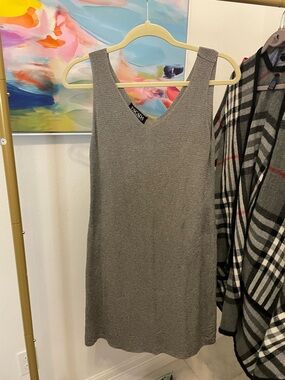 Escada Gray V-Neck Sleeveless Shift Dress Size 38